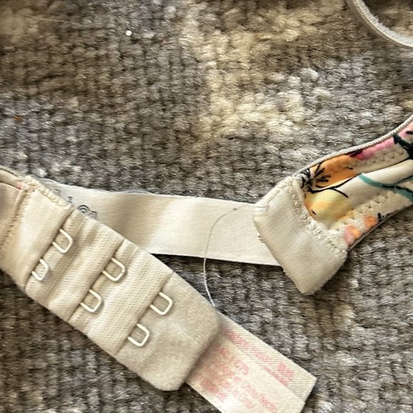 Pink by Victoria Secret Women's Wear Everywhere Super Push Up Bra 34C - Picture 3 of 5